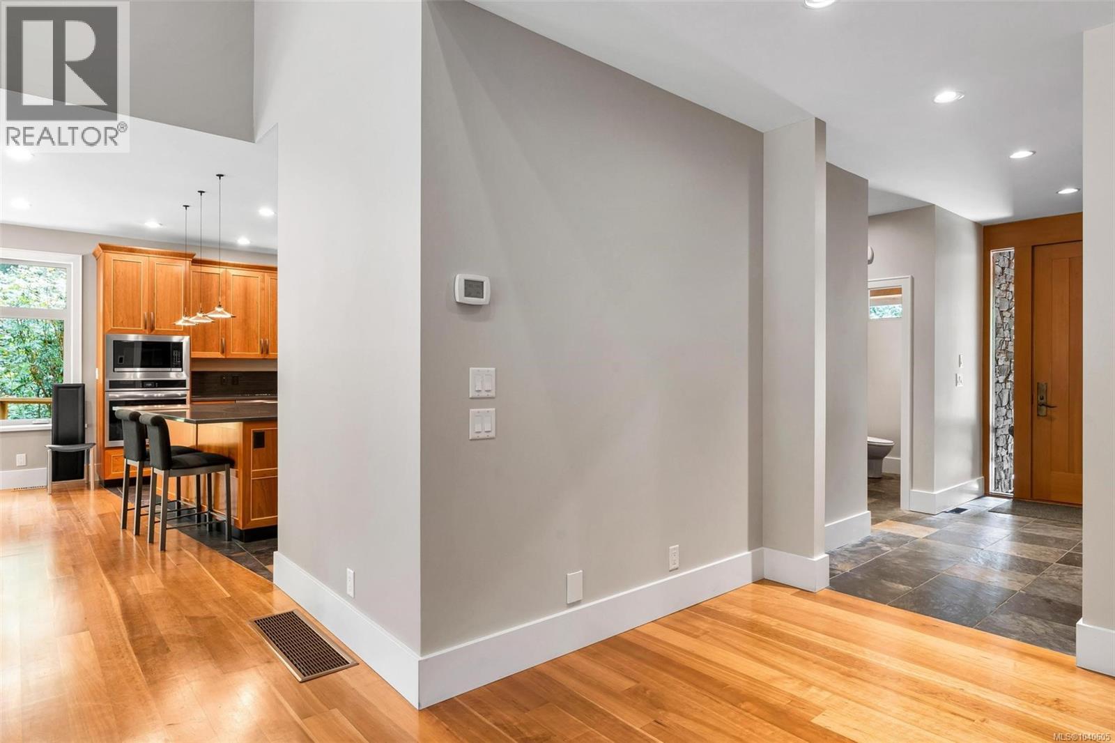  1259 Oceanwood Lane, Saanich