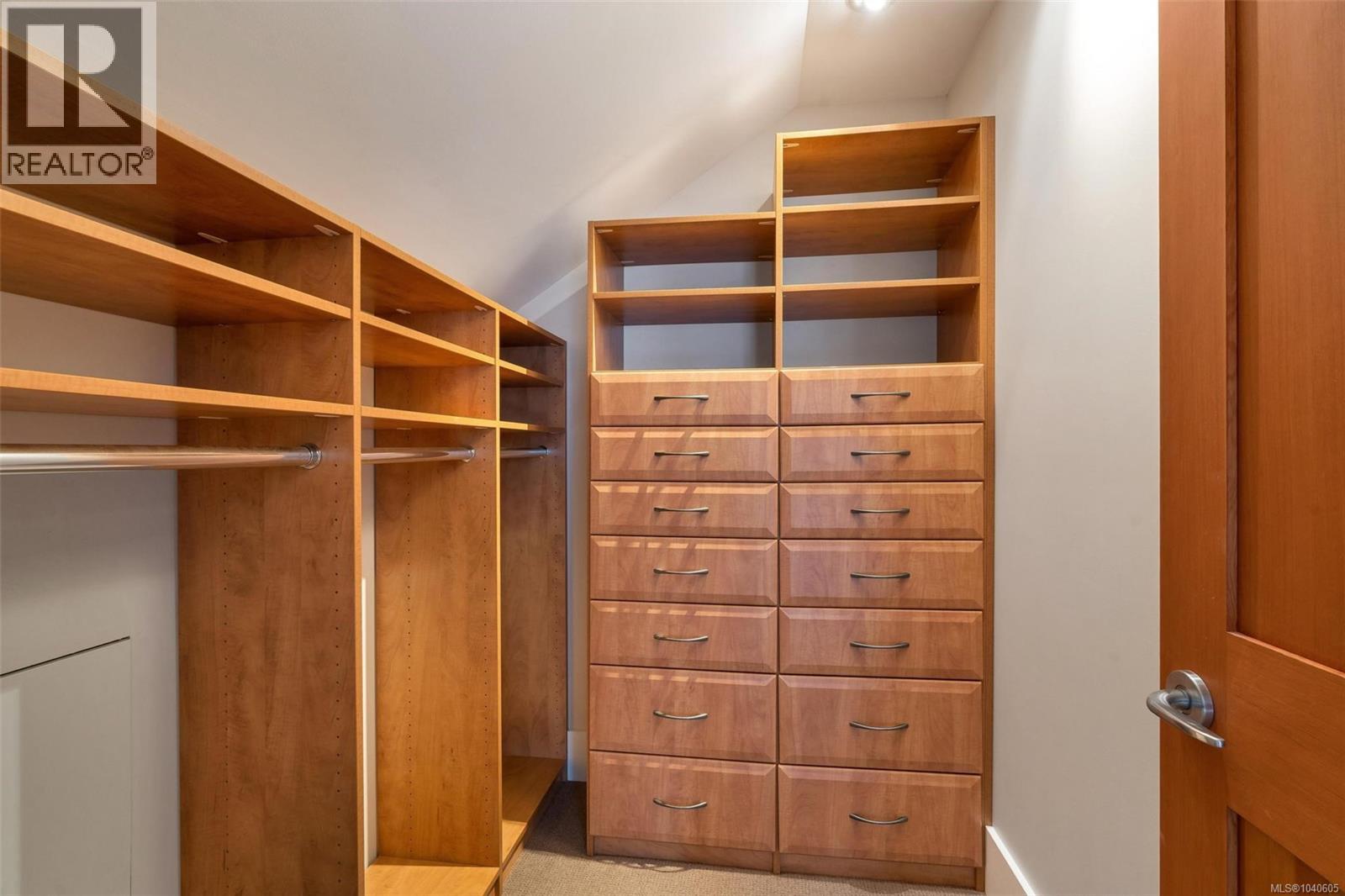  1259 Oceanwood Lane, Saanich