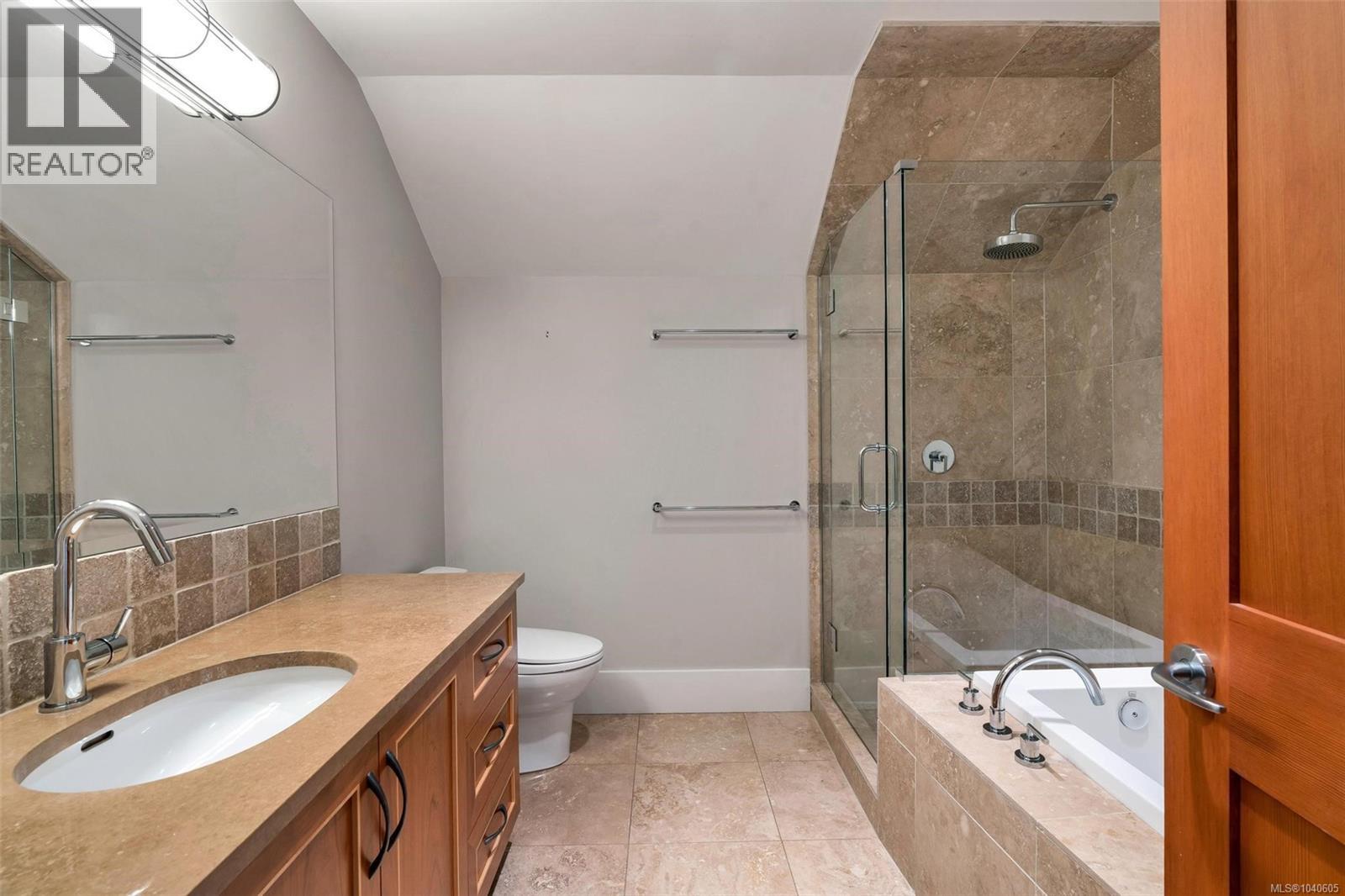  1259 Oceanwood Lane, Saanich