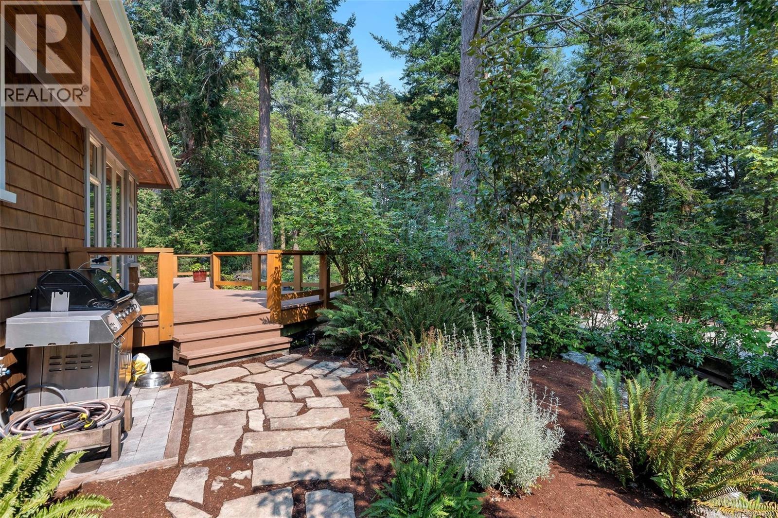 1259 Oceanwood Lane, Saanich