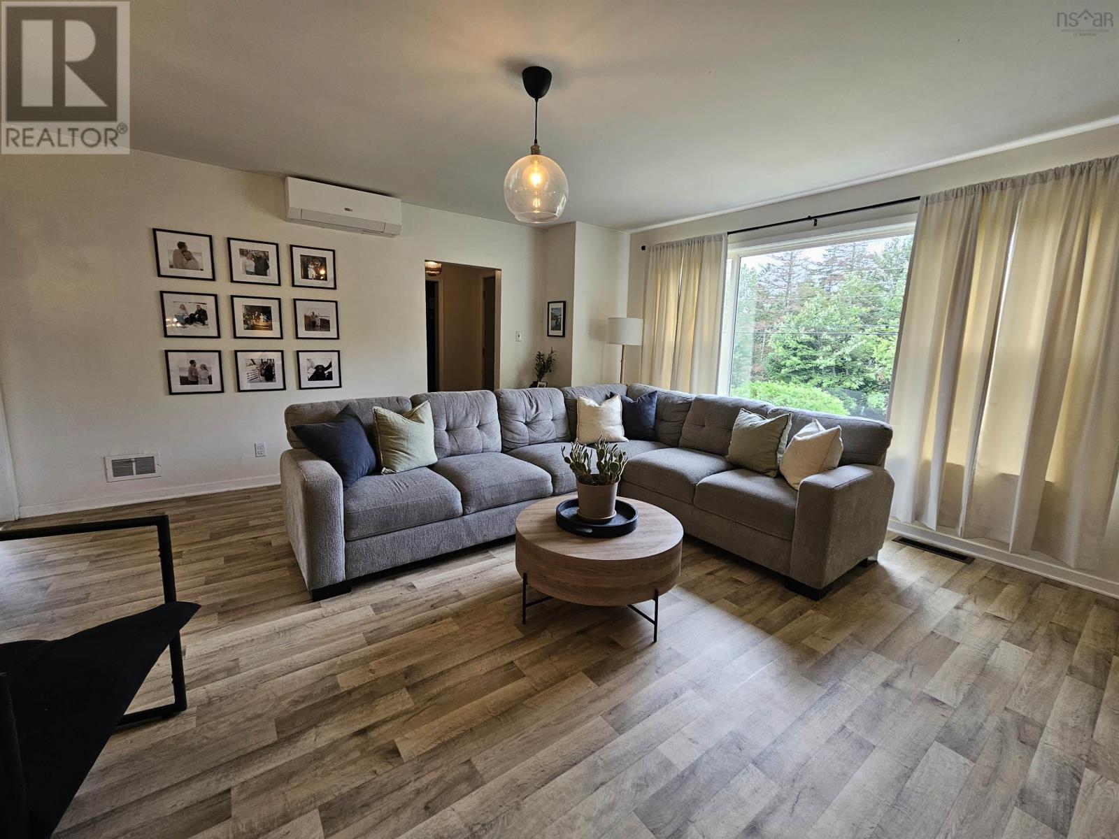 Property 23 of 50 of 144 Truro Road