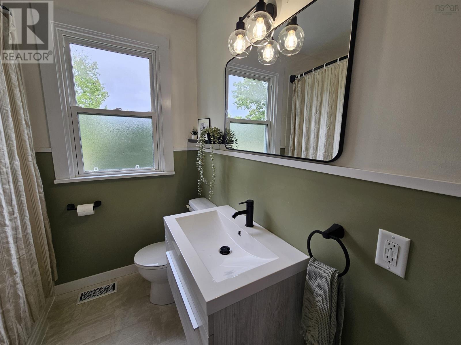 Property 39 of 50 of 144 Truro Road
