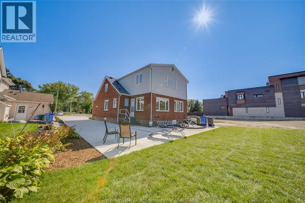 13902 RIVERSIDE DRIVE - 28