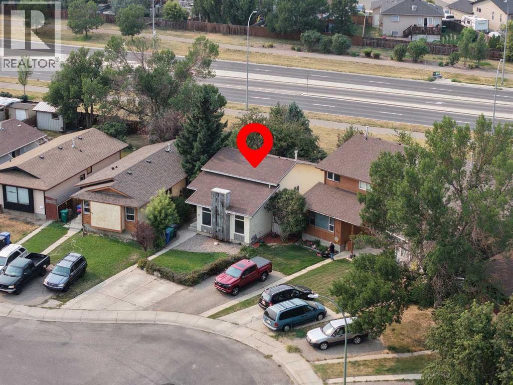 47 Princeton Crescent W - 1
