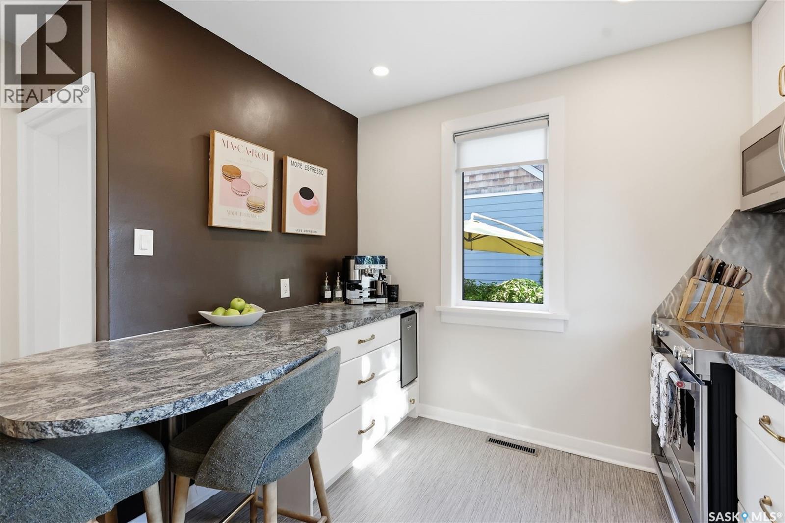1305 Cairns AVENUE - Image 13