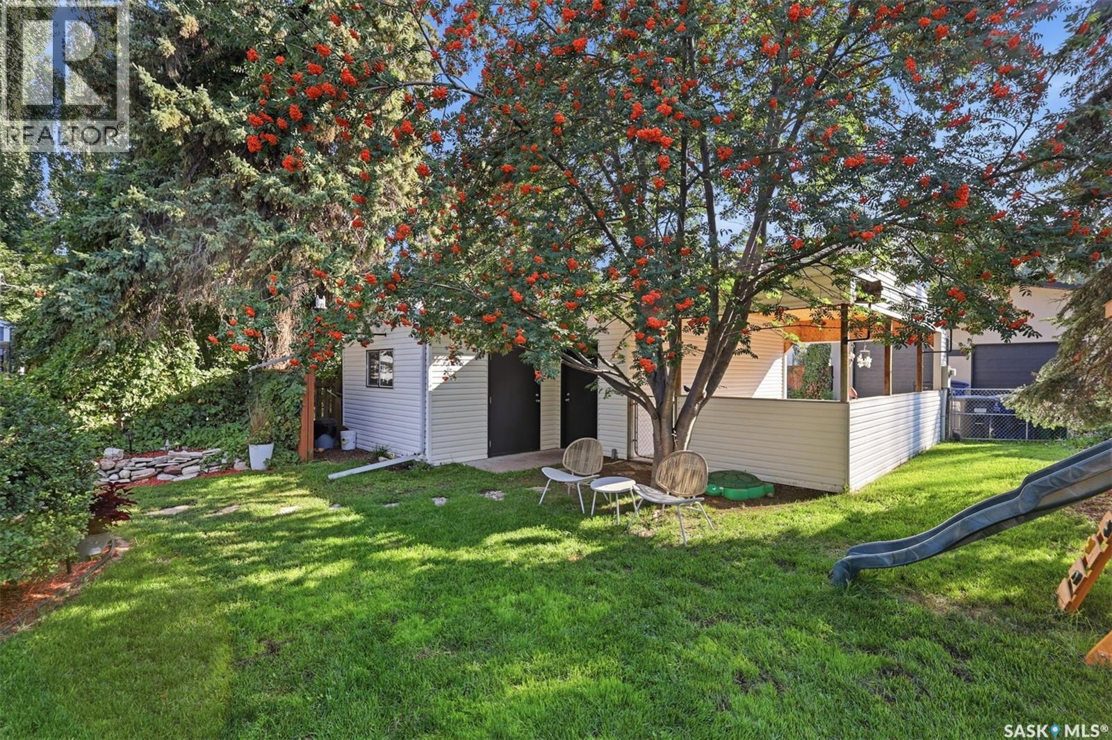 1305 Cairns AVENUE - Image 38