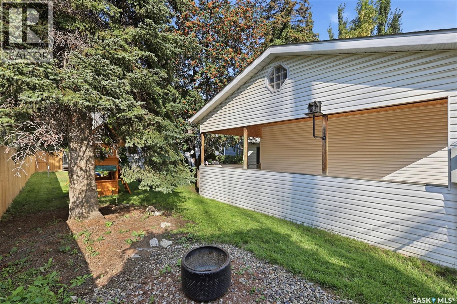 1305 Cairns AVENUE - Image 41