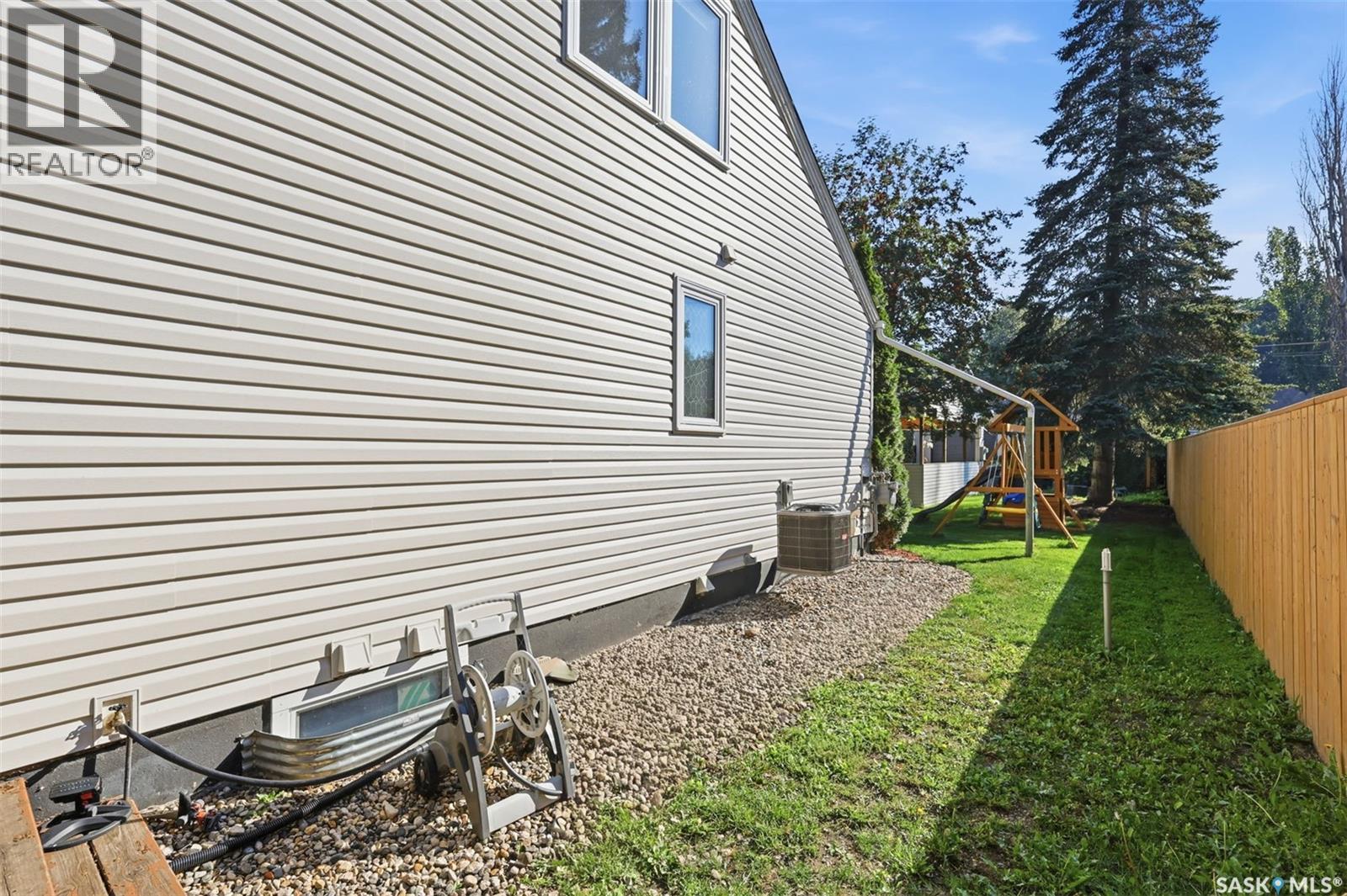 1305 Cairns AVENUE - Image 47
