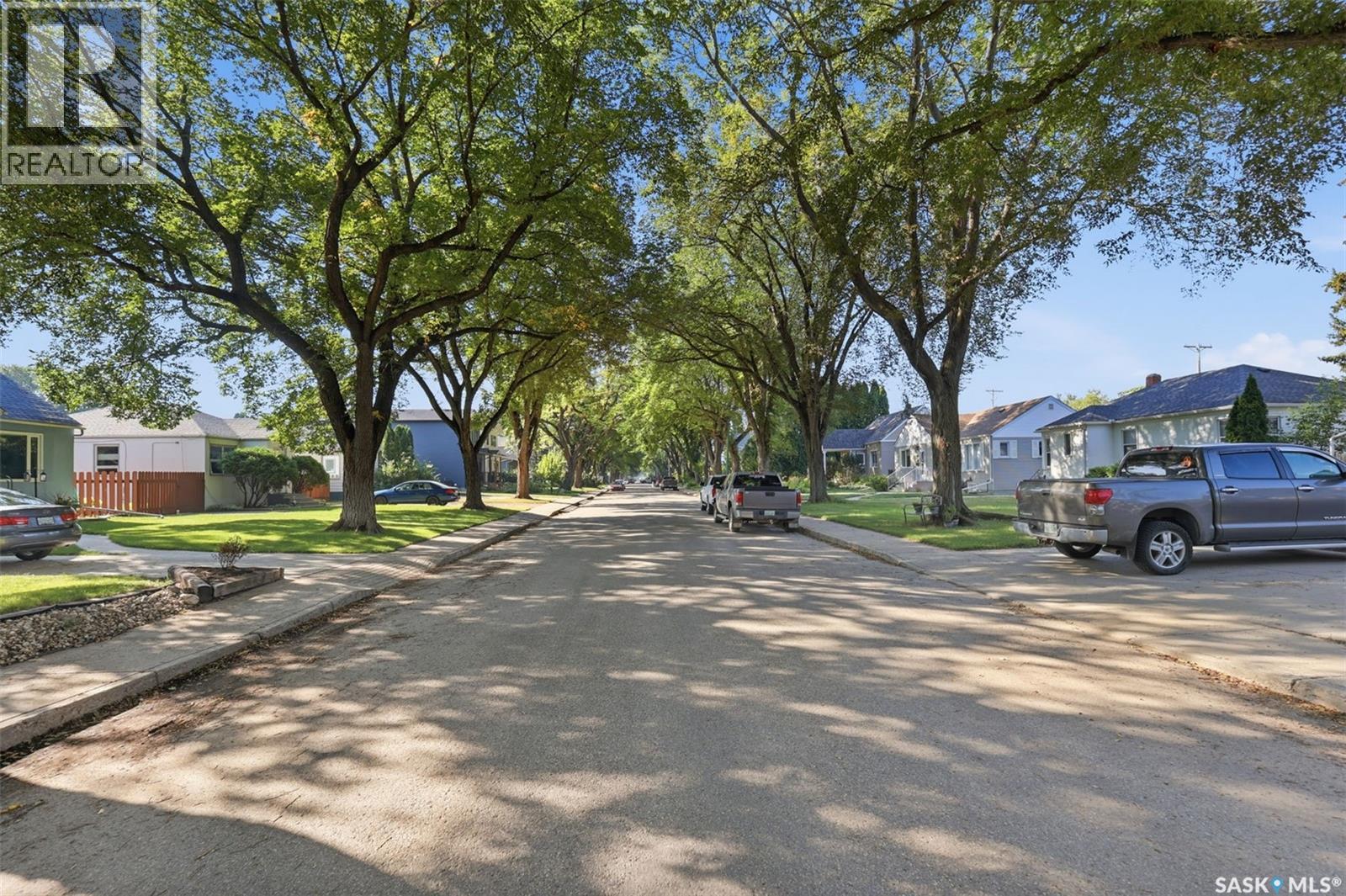 1305 Cairns AVENUE - 49