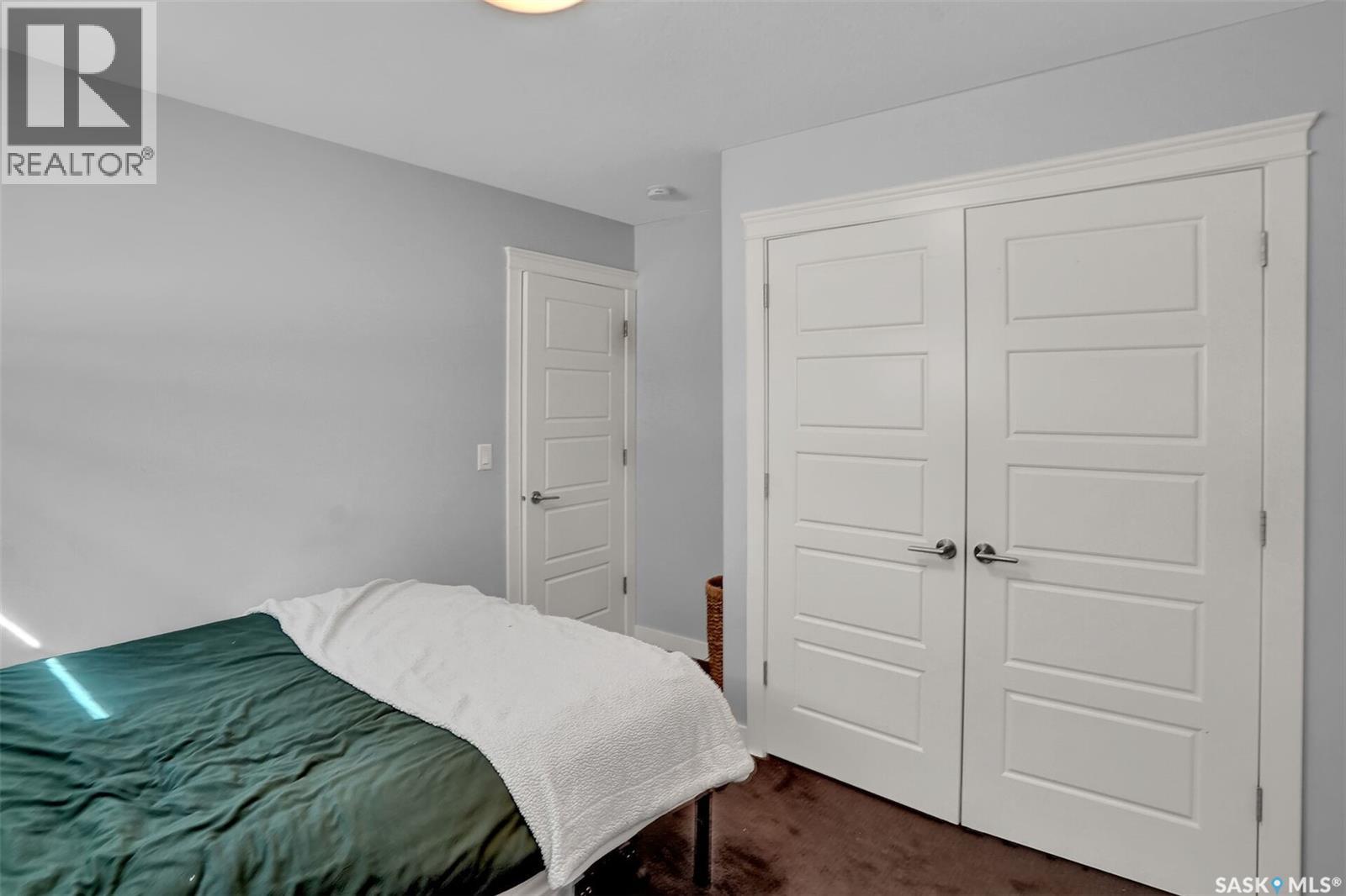 4537 Green Apple DRIVE E - Image 37