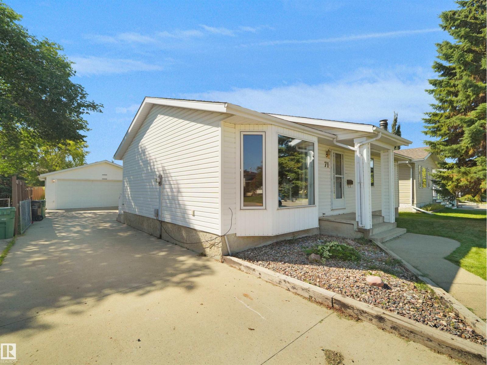 71 SOUTH PARK DR, South Park, Leduc photo 3