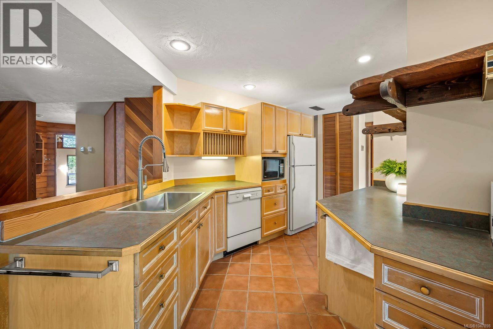 2496 BACK Rd - 22