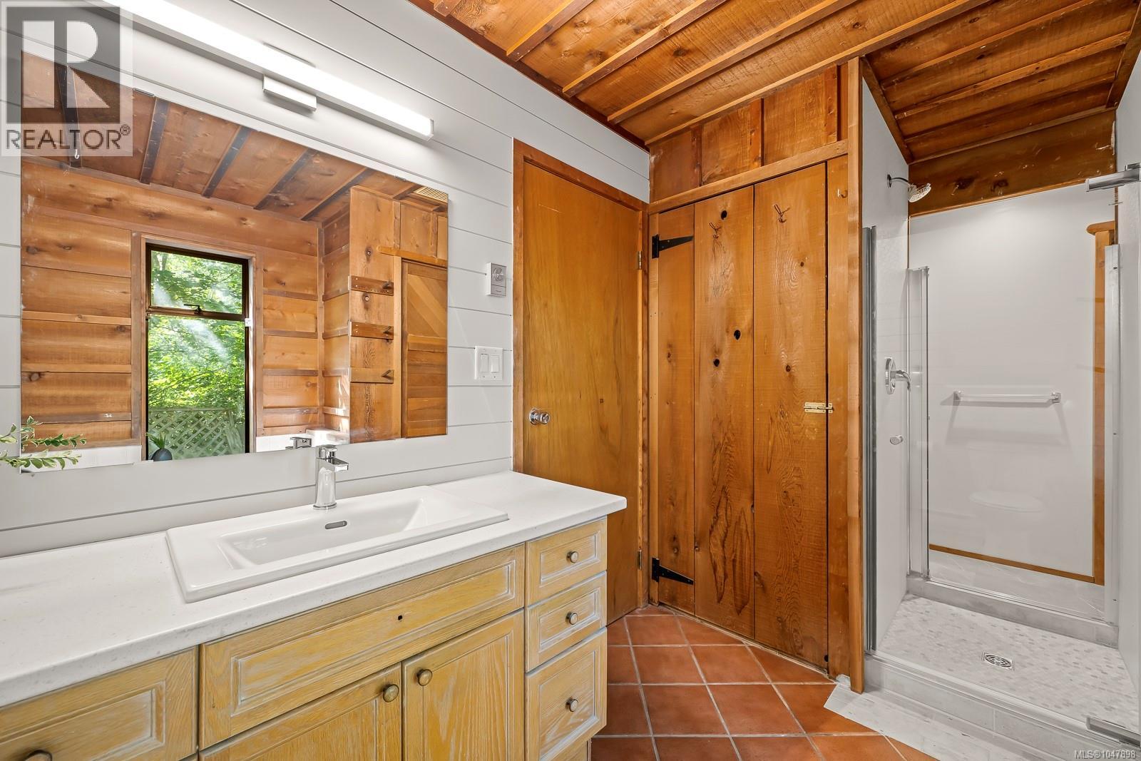2496 BACK Rd - 44