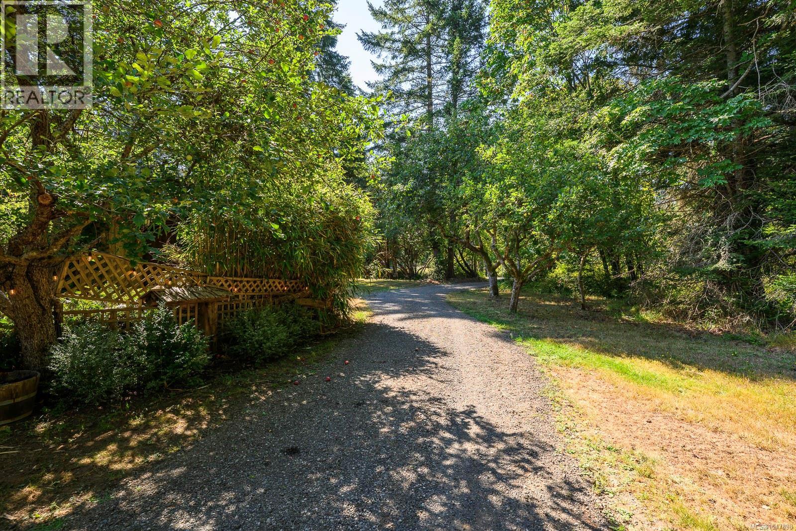 2496 BACK Rd - Image 3
