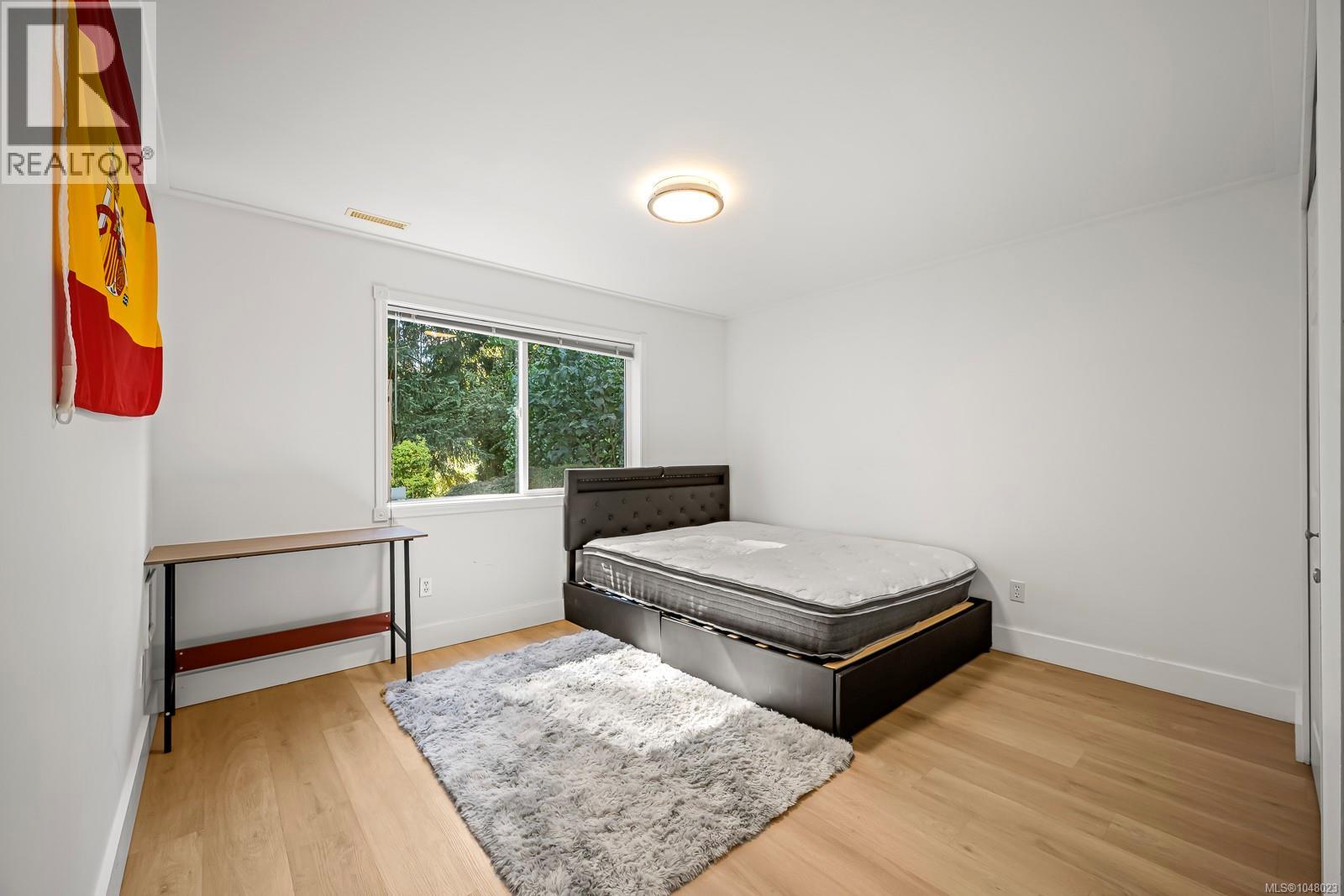 1435 Sitka Ave - Image 14
