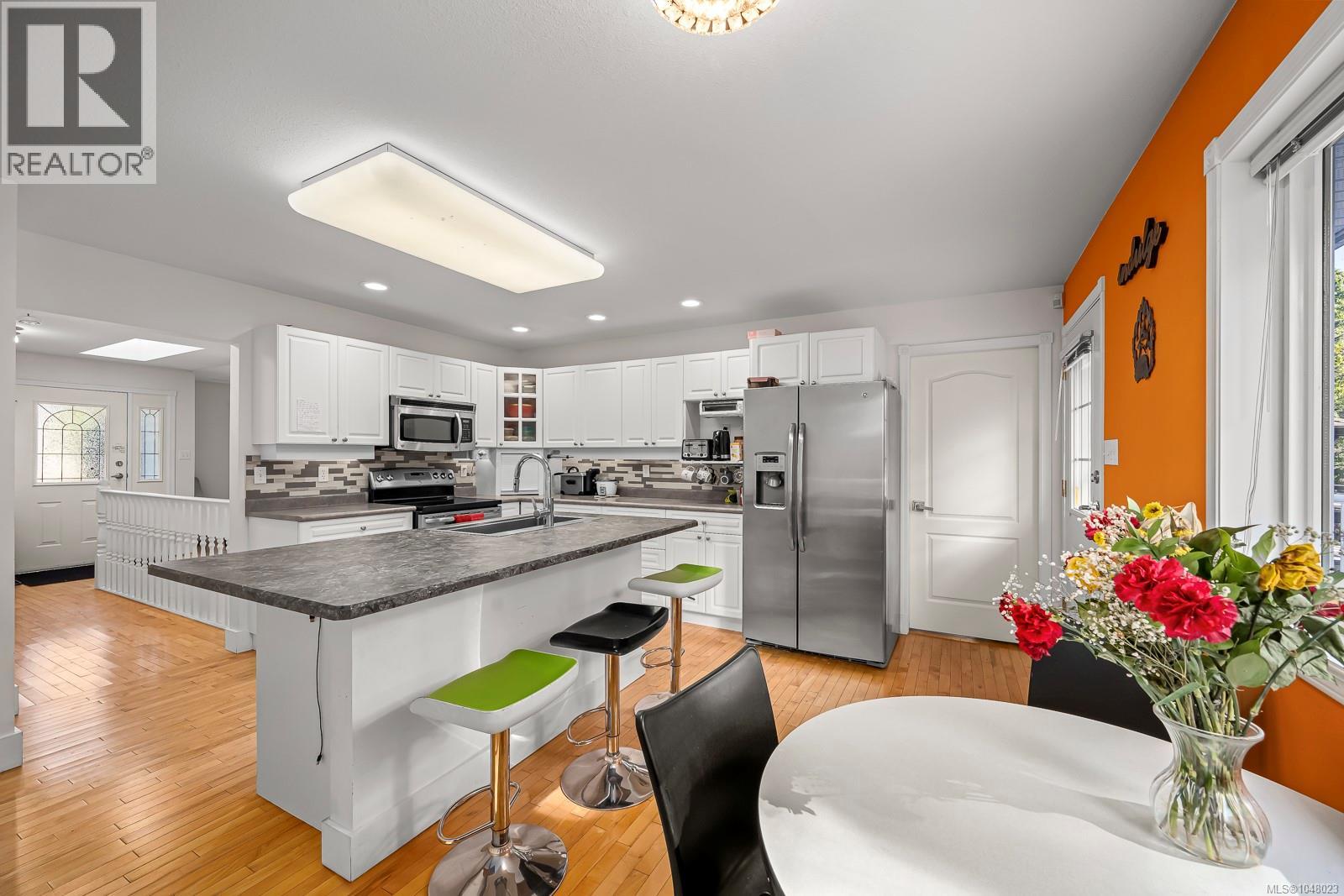 1435 Sitka Ave - 4