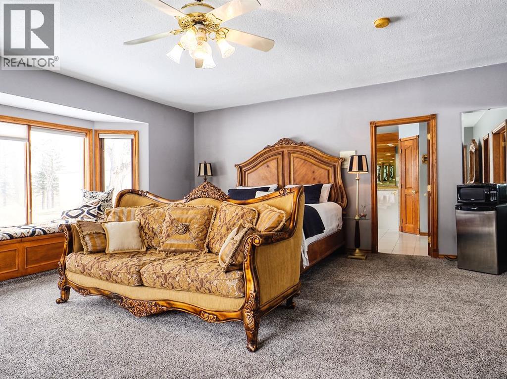 Listing photo – 311037 Range Road 220, Rural Kneehill County