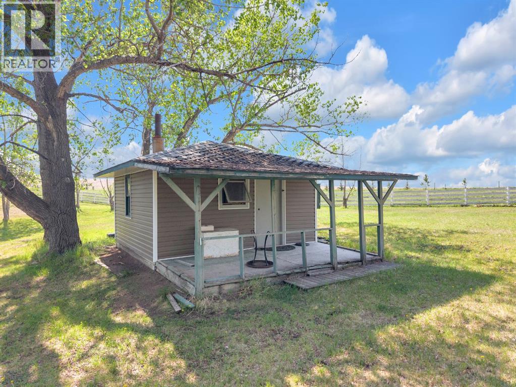Listing photo – 311037 Range Road 220, Rural Kneehill County