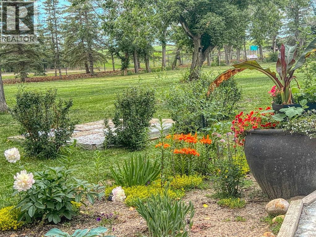 Listing photo – 311037 Range Road 220, Rural Kneehill County