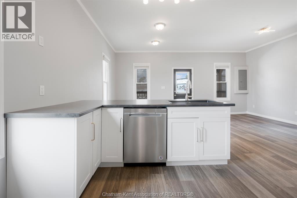 74 Barthe STREET - Image 12