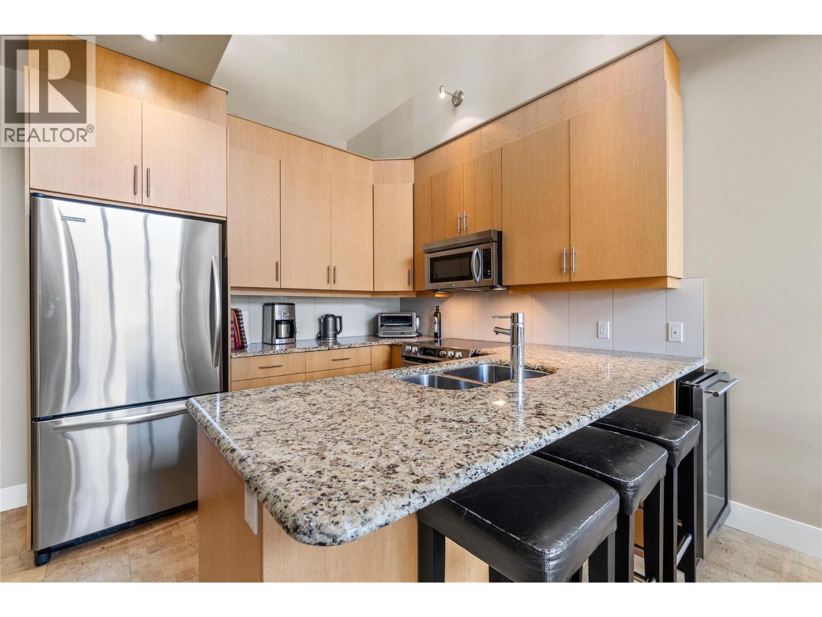 #703 326 Mara Lake Lane - 38
