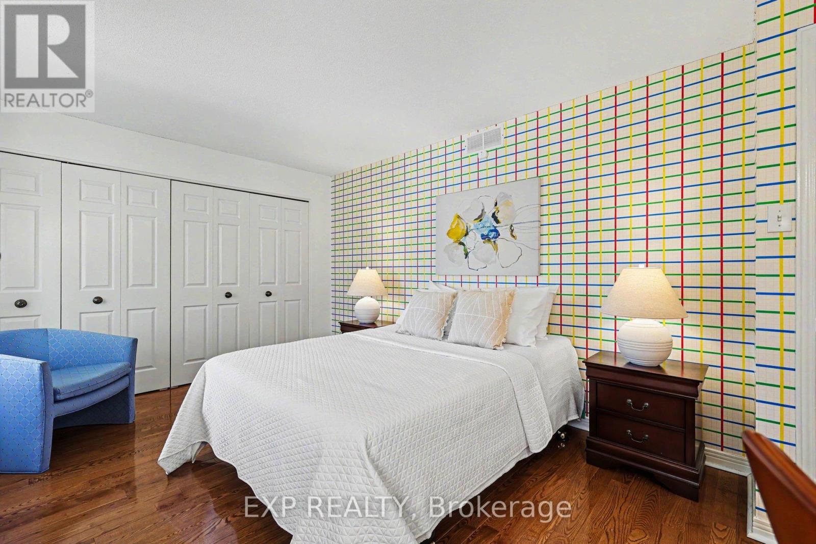 105 COUNTRY CLUB DRIVE - Image 24