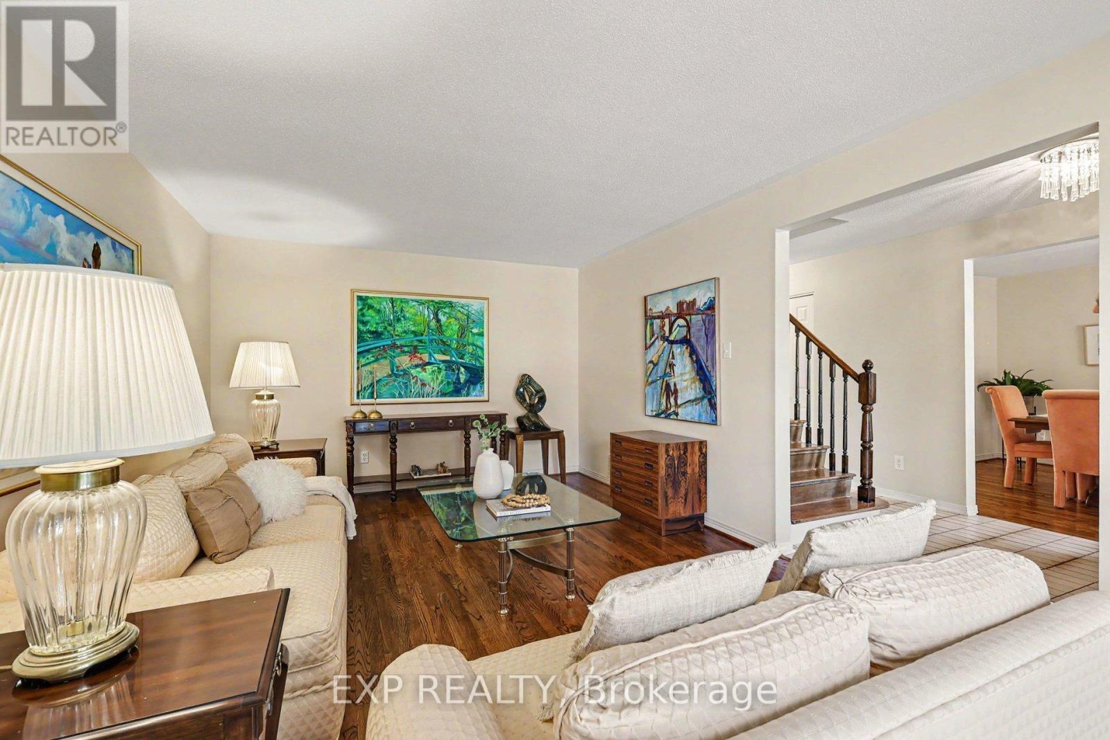 105 COUNTRY CLUB DRIVE - Image 6