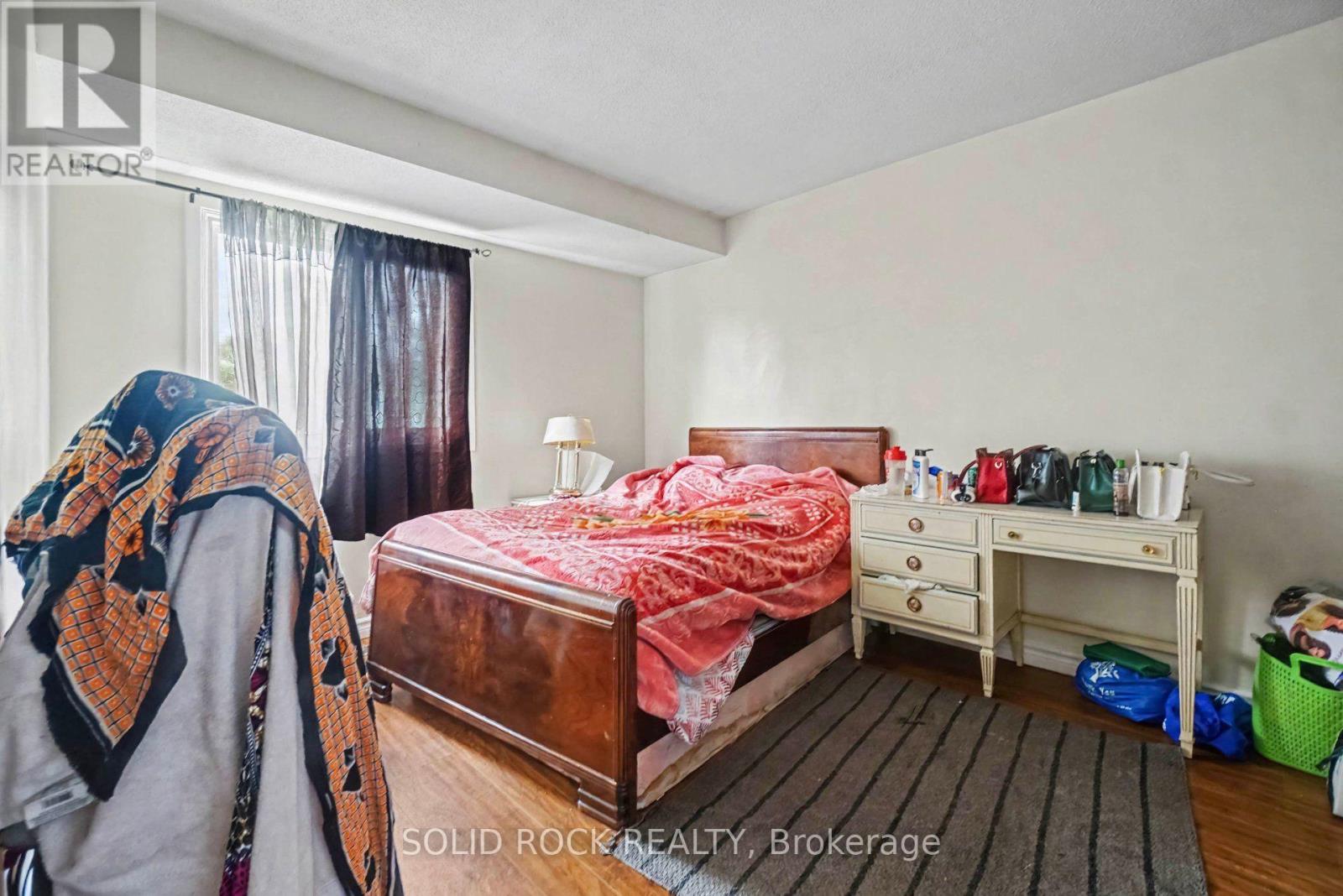 #71 1735 MEADOWBROOK ROAD - 12
