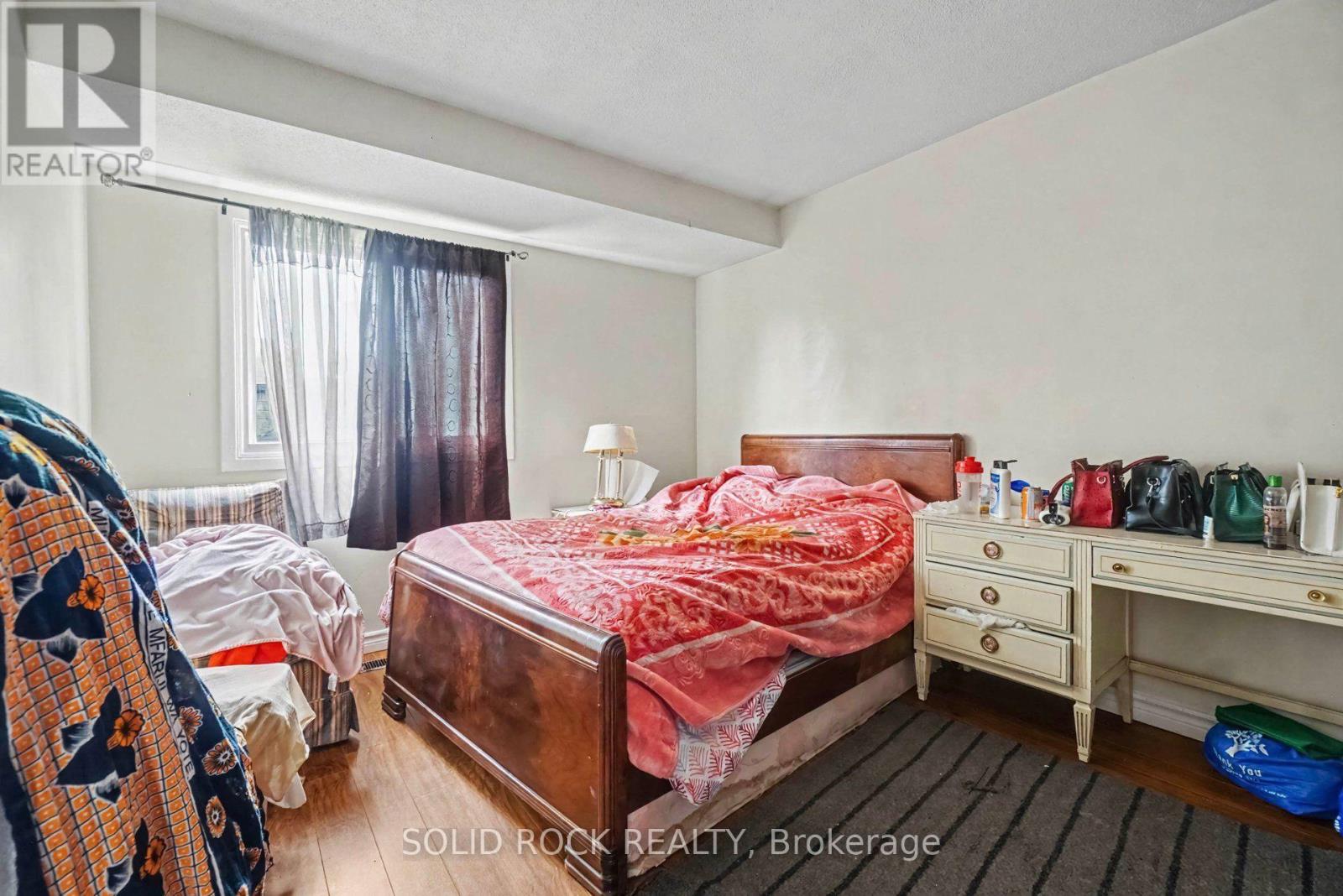 #71 1735 MEADOWBROOK ROAD - 14
