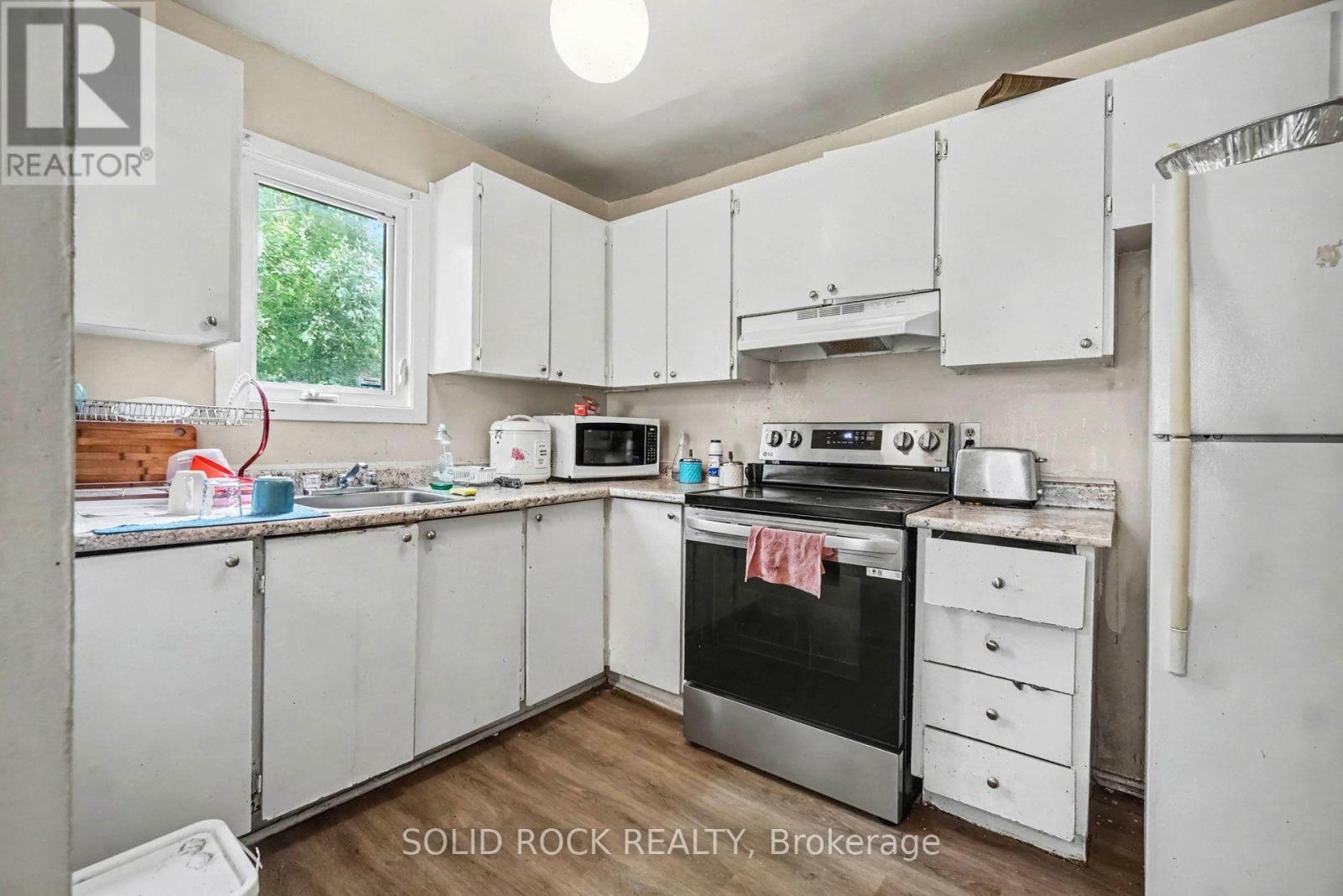 #71 1735 MEADOWBROOK ROAD - 7
