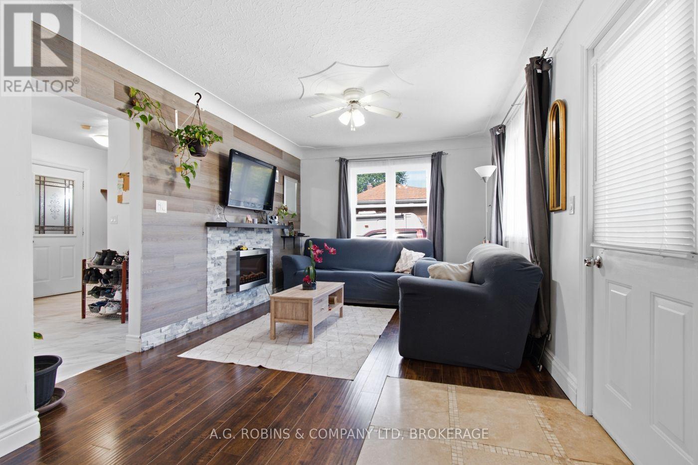 54 CLIFFORD AVENUE - 12