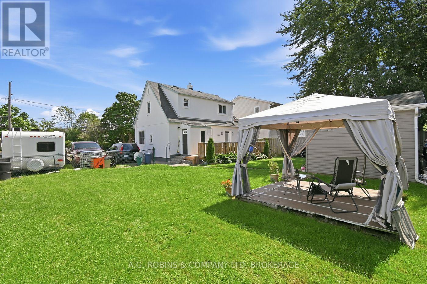 54 CLIFFORD AVENUE - Image 41
