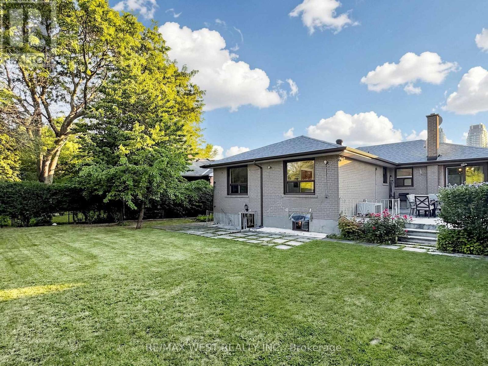 941 WILLOWDALE AVENUE - 43