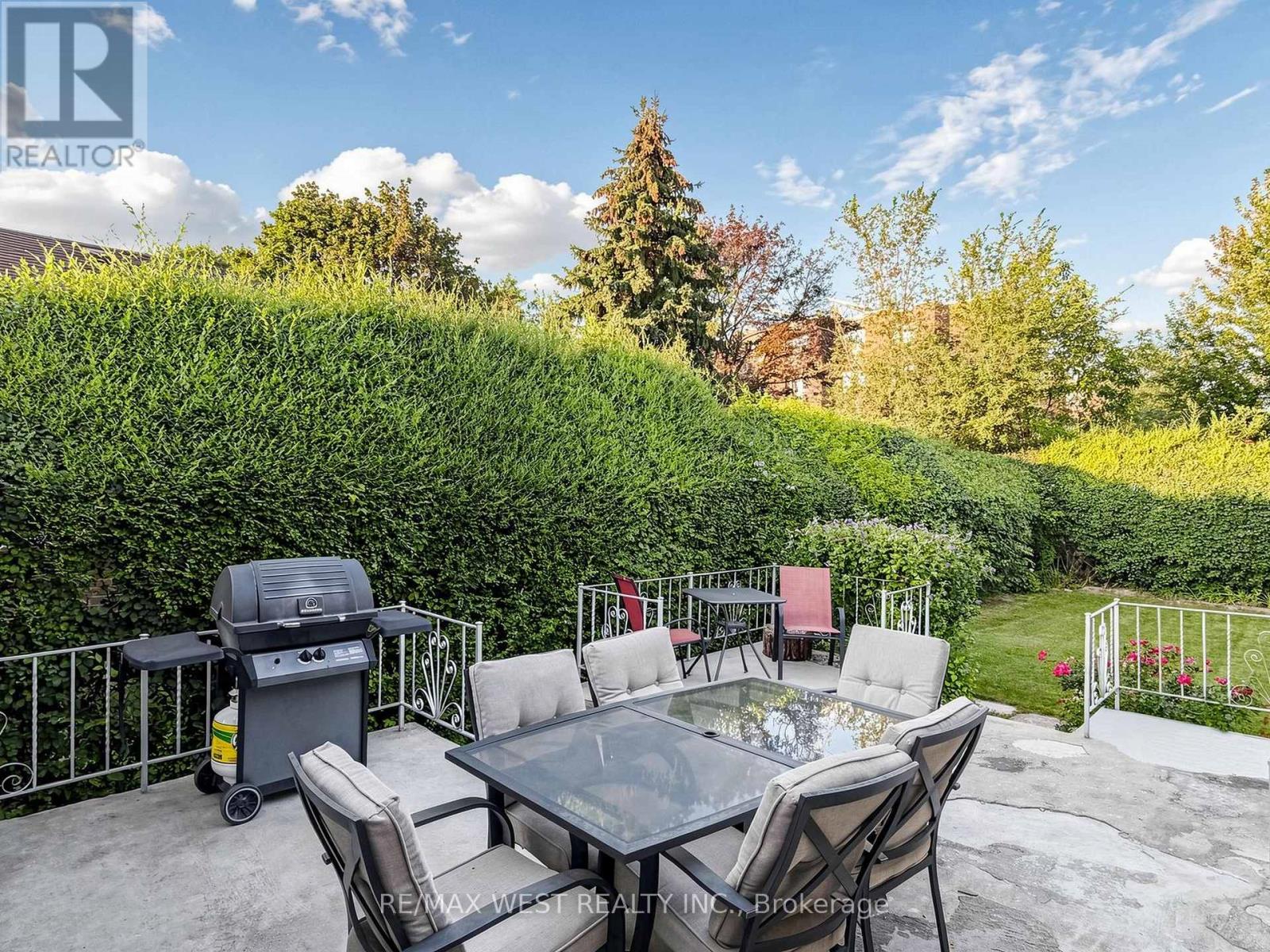 941 WILLOWDALE AVENUE - 44