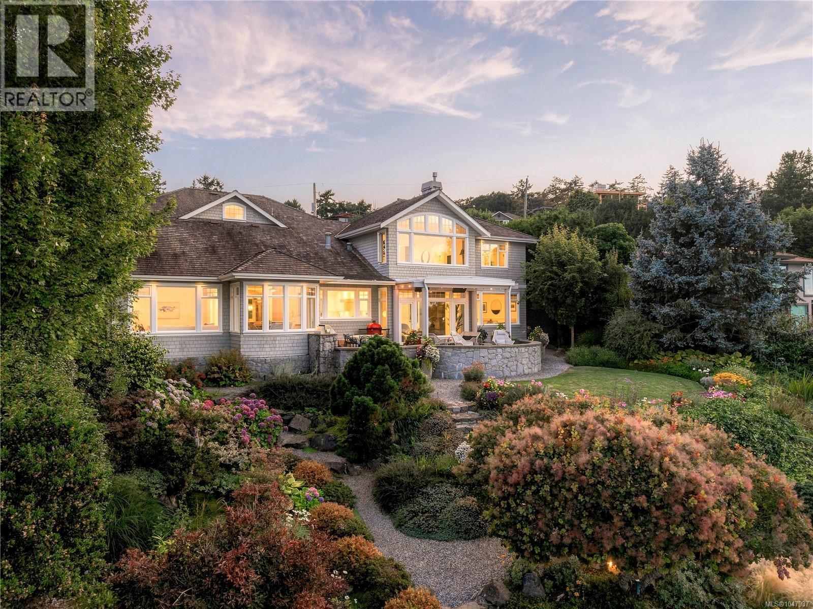  2924 Mt. Baker View Road, Saanich