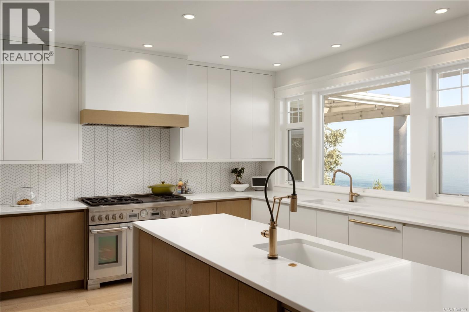  2924 Mt. Baker View Road, Saanich