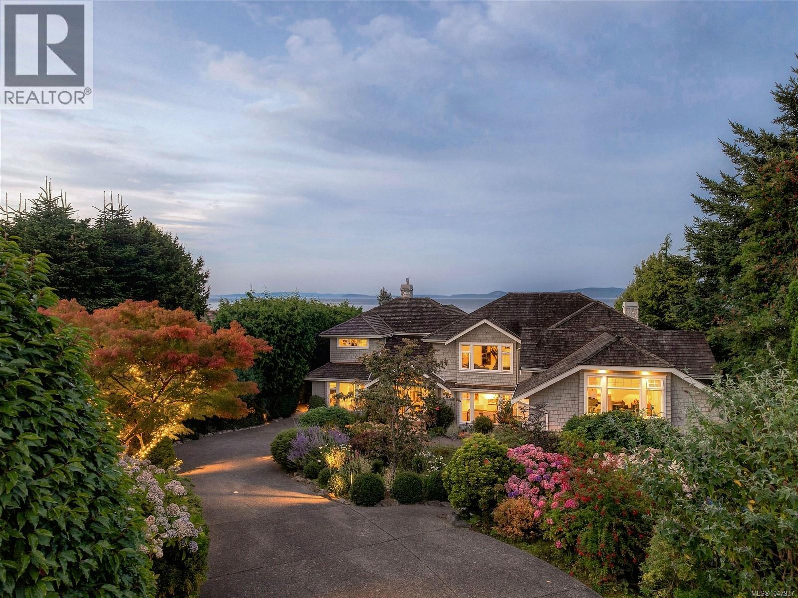  2924 Mt. Baker View Road, Saanich