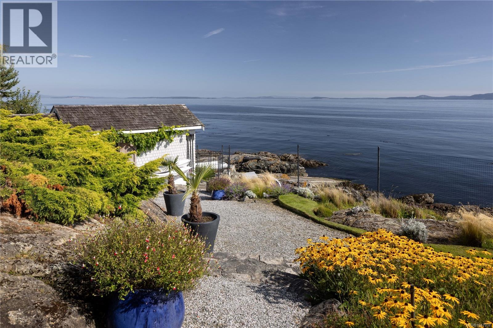  2924 Mt. Baker View Road, Saanich