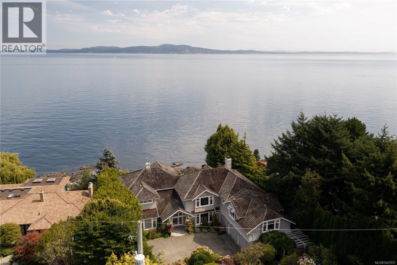  2924 Mt. Baker View Road, Saanich