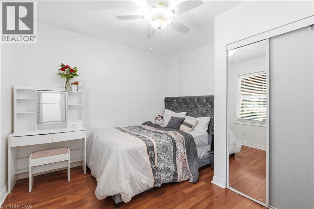 127 PARK Row N - Image 10