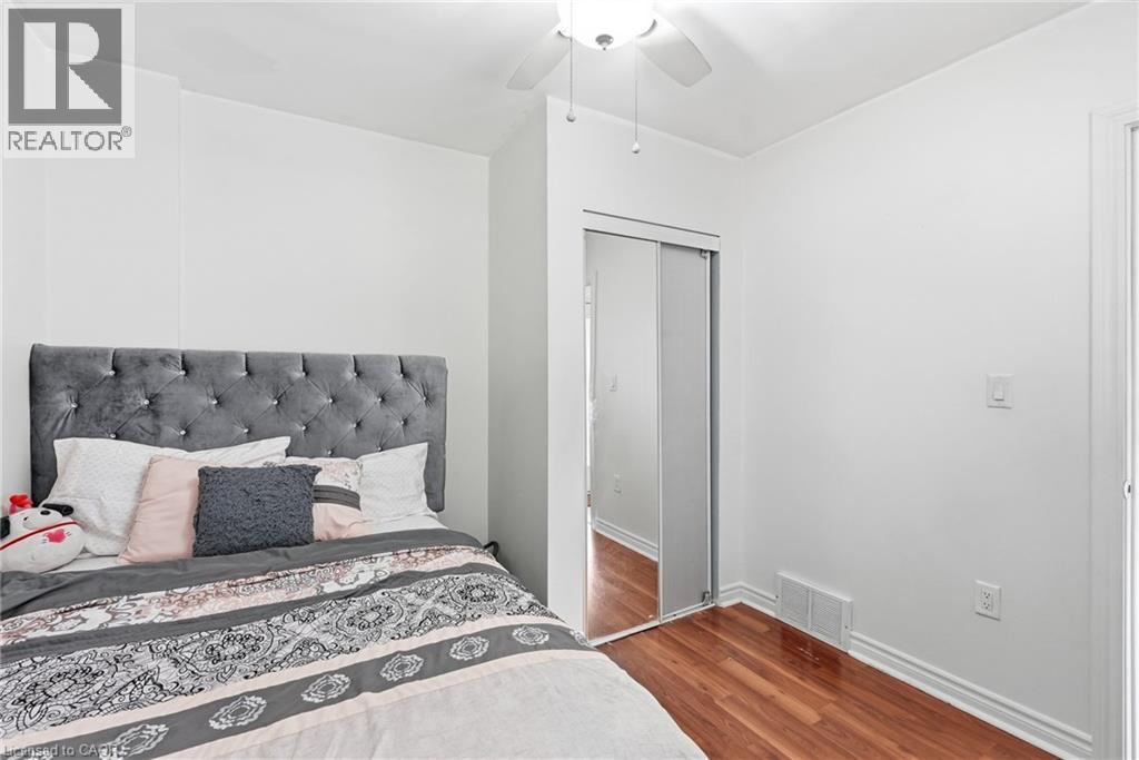 127 PARK Row N - Image 11