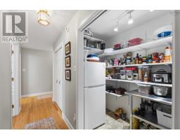Porch - 10 Connaught Ave Avenue, Middleton, NS B0S1P0 Photo 17