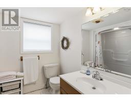 10 Connaught Ave Avenue, Middleton, NS B0S1P0 Photo 26