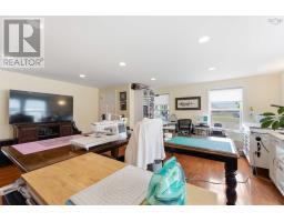 10 Connaught Ave Avenue, Middleton, NS B0S1P0 Photo 28