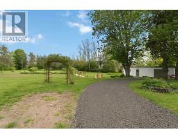 10 Connaught Ave Avenue, Middleton, NS B0S1P0 Photo 38