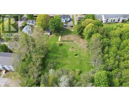 10 Connaught Ave Avenue, Middleton, NS B0S1P0 Photo 42