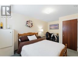 10 Connaught Ave Avenue, Middleton, NS B0S1P0 Photo 25