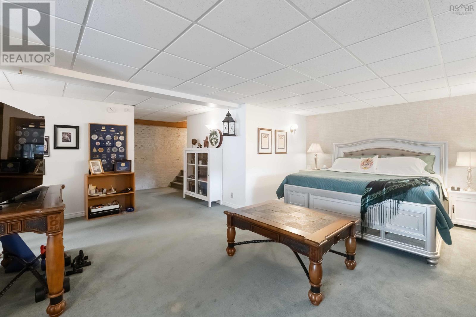 10 Connaught Ave Avenue - 32