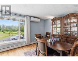 4pc Ensuite bath - 10 Connaught Ave Avenue, Middleton, NS B0S1P0 Photo 7