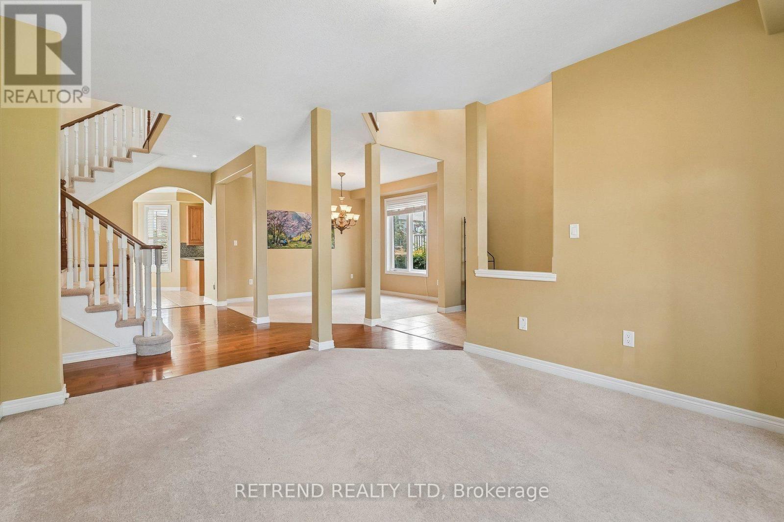 36 SANDRINGHAM DRIVE - 5